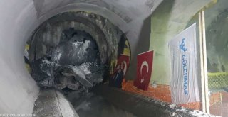 Metro tüneli Narlıdere İstasyonu ile buluştu